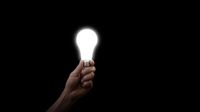LEDs statt Glühbirnen oder Halogenleuchten: eine von vielen Möglichkeiten, um Energie zu sparen.