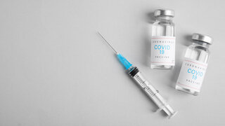Auch für Kleinkinder mit Vorerkrankungen empfiehlt die Stiko nun eine Corona-Impfung.