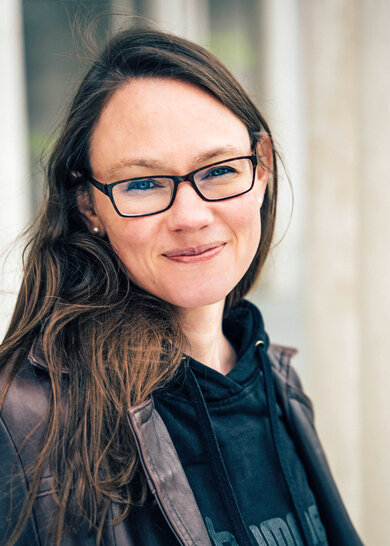 Inke Hummel ist Familientherapeutin, Erziehungsberaterin und Autorin. Sie hat drei Kinder und lebt in Bonn.