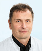Dr. med. Hans-Jürgen Laws ist Oberarzt der immunologischen Ambulanz für Kinder am Uniklinikum Düsseldorf