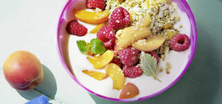 Müsli mit frischen Früchten