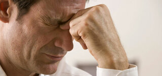 Kopfschmerzen: Auch Männer sind manchmal von Migräne geplagt