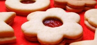 Butterkekse mit Marmelade