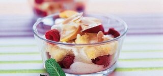 Pfirsich-Himbeer-Trifle