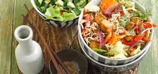 Asia-Nudeln mit Tofu