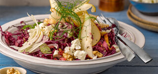 Fruchtiger Blaukraut-Salat mit Feta