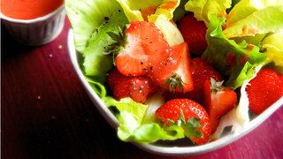 Erdbeer-Endivien-Salat.