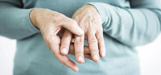 Was bei Hand- und Fingerarthrose hilft