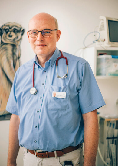 Dr. Michael Böswald ist Chefarzt der Klinik für Kinder- und Jugendmedizin am St. Franziskus- Hospital in Münster.