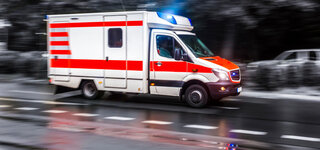 Krankenwagen mit Sirene