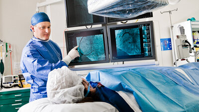 Herzkatheter Untersuchung Arzt Monitor Krankenhaus Patient