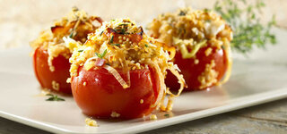 Quinoa in Lauch und Tomaten