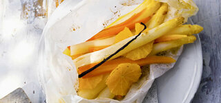 Bunte Spargelpäckchen weißer Spargel