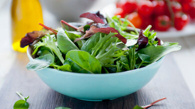 Gut bekömmlich für zwischendurch: Ein frischer Salat
