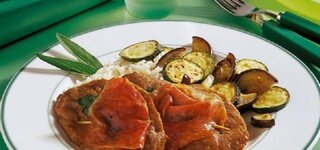 Saltimbocca mit mediterranem Gemüse und Reis