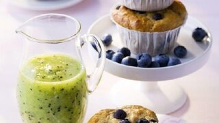 Heidelbeer-Muffins mit Kiwi-Soße