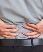 Rückenschmerzen können viele Ursachen haben  manchmal steckt ein multiples Myelom dahinter