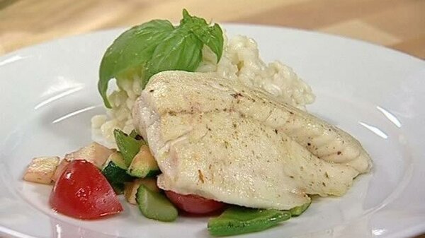 Menü mit Fisch – Nachspeise: Vanillejoghurt mit Ananas und | Apotheken ...