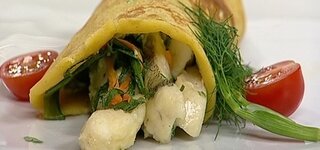Wraps mit Zanderstreifen, Gemüse, Avokadocreme
