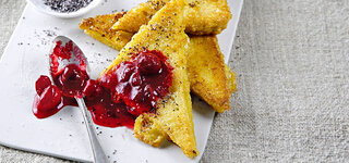 "Reiche Ritter" mit Cranberry-Kompott
