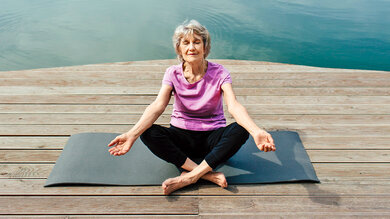 Runterkommen, abschalten: Yoga kann helfen, den Blutdruck zu senken