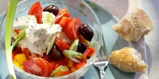 Paprika-Bauern-Salat mit Kräuterquark